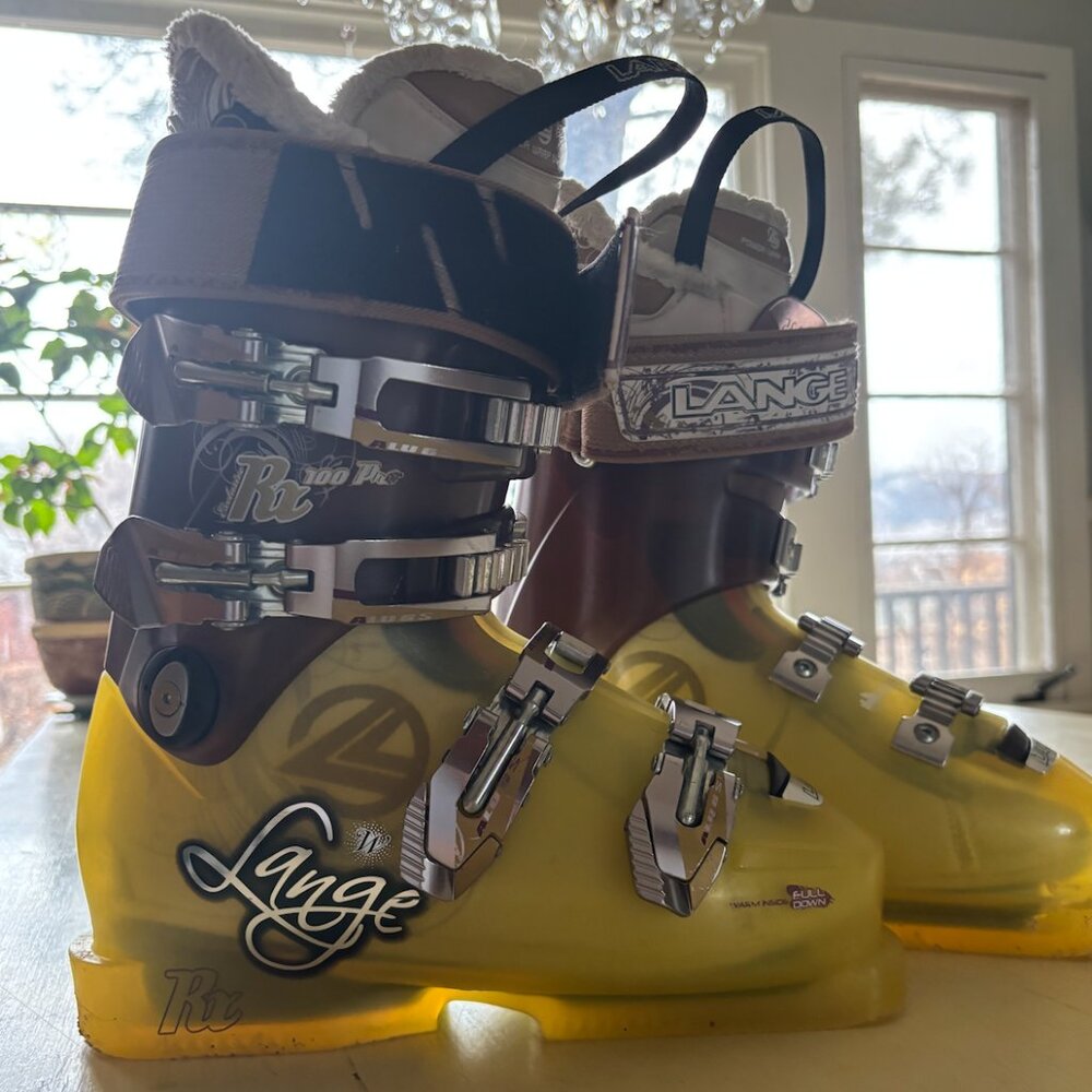 LANGE RX 100 PRO SKI BOOT •.23-23.55